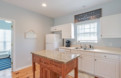 Fort Morgan House | Just a Short Stroll to the Beach! Relaxing Retreat in Fort Morgan - Sleeps 8
