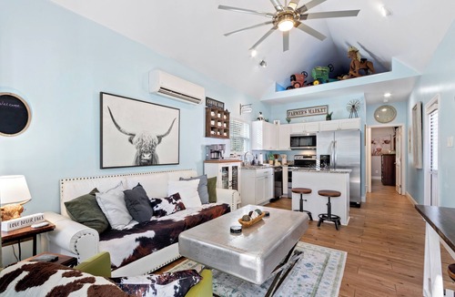 Bon Secour Cottage | Key Lime Cottage in Bon Secour, 11 miles to beach, 7 miles to Sportsplex
