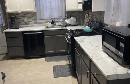 Harper Woods House | Kingsville Place a 2-bedroom house with AC in Harper Woods