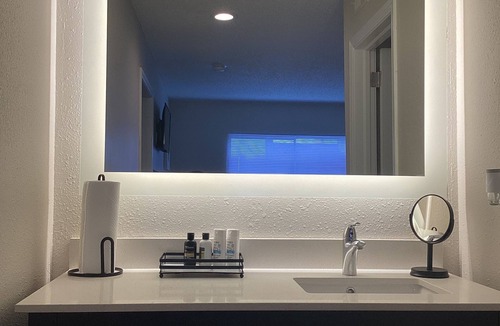 Southfield Apartment | Kozii Modern Style, Luxury spacious loft equipped with several amenities