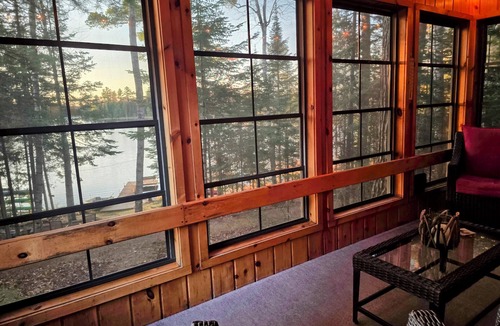 Presque Isle Cabin | Lake Days, Bonfires & Cabin Nights 2 Bedrooms/2 Bathrooms