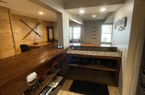 Bear Lake House | Lake Front- Cedar Sauna - Arcade - Kayaks - Sleeps 8- Hopkins Park- Bear Lake