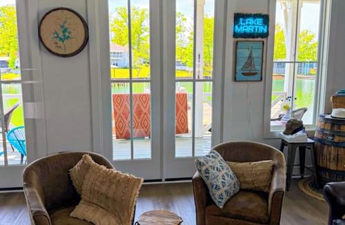 Dadeville House | Lake Happy
