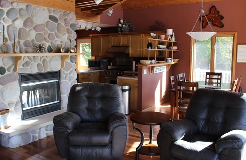 Coldwater House | Lake House Rental - June 7 & 14 Available. Pontoon Optional-PROMO In description