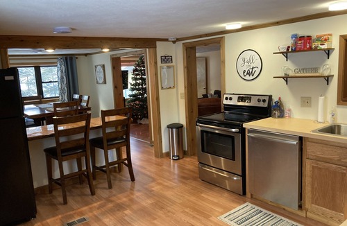 Northeast Michigan Cabin | Lake Life! Kayaks, Campfires, Day Trips to Traverse City or Lake MI!