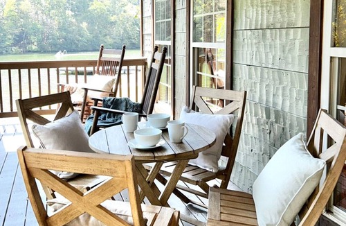 Dadeville House | Lake Martin, AL 43 min to Auburn University & Jordan-Hare Stadium