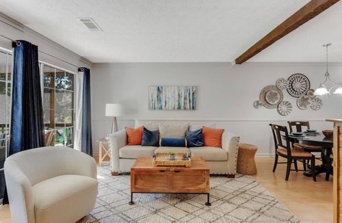 Dadeville Condo | Lake Martin Condo-charming near Auburn-Dadeville in Stillwater