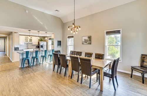 Culver House | Lake Max Family Penthouse: Walk to Academy