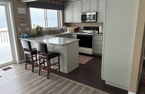 Marquette House | Lake Superior - Gorgeous views from waterfront home in Marquette