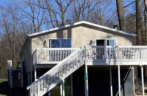 Manitou Beach-Devils Lake House | Lake Views from Great Deck, newly remodeled, Family members of all ages