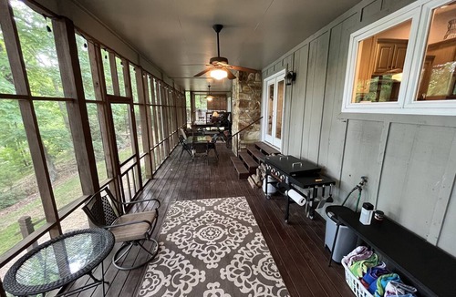 Northport House | Lake Vista Retreat 5 Bedrooms 3.5 baths