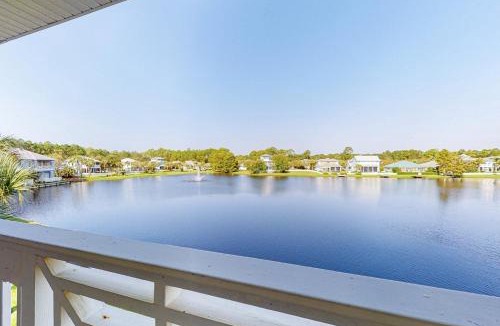 Sandestin House | Lakefront condo with water-view balcony private golf cart resort pool & amenities