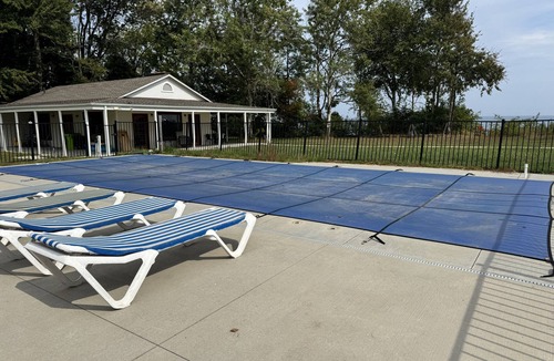 Lexington Cabin | Lakefront cottage #3 with private beach on Lake Huron, AC, shared Hot Tub & Pool