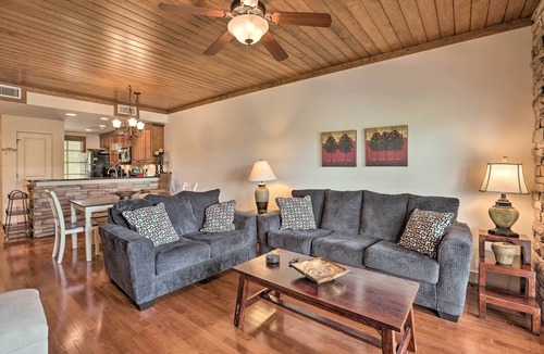 Dadeville Condo | Lakefront Dadeville Condo w/Community Boat Dock!