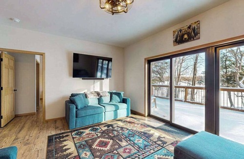 Phelps House | Lakefront escape on Sugar Maple w/dock, firepit, kayaks, & gas grill- Dogs-OK