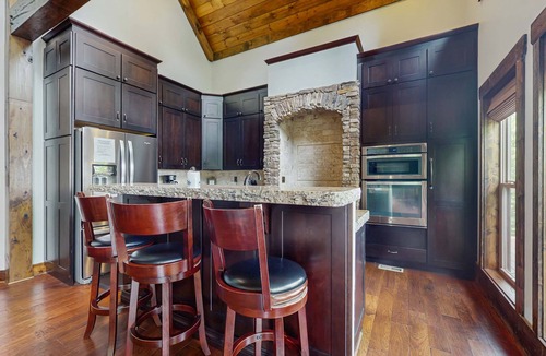 Maynardville House | Lakefront Escape, Sleeps 10, Private Dock, Hot Tub