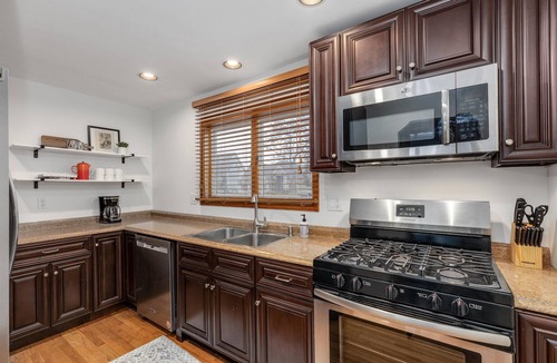 Lake Orion House | Lakefront Home on Lake Manito; Hot Tub & Kayaks; Sleeps 8; Pet-friendly