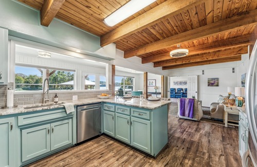 Shelby House | Lakefront with FENCED flat yard. No Stairs . Private Boat Ramp, Screened Porch