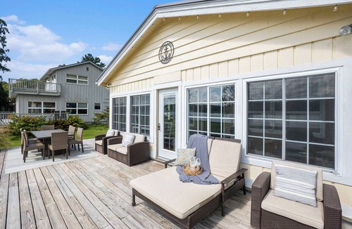 Shelby Cottage | Lakefront, Year-Round Stony Lake Hideaway