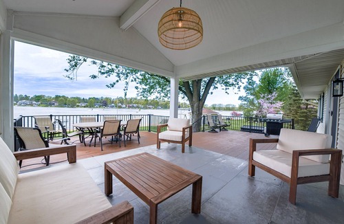 Lowell Cottage | Lakehouse Getaway - Grand Rapids Area - Murray Lake - Sandy Beach, Dock, Hot Tub