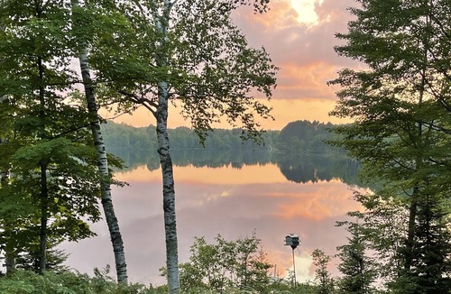 Crystal Falls House | LakEllen Cottages Vintage Cottage on Lake Ellen