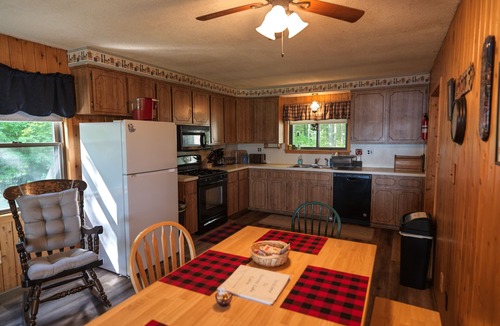 Shingleton Cabin | Lakeside Cabin located in the heart of Michigan's Upper Peninsula!