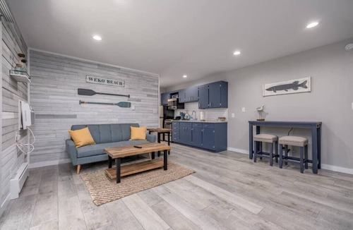 Bridgman Condo | Lakeside Serenity: 1BD Villa with Private Deck