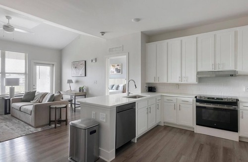 Belle Mina Apartment | Landing | Amazing 1BD, Pool, Courtyard