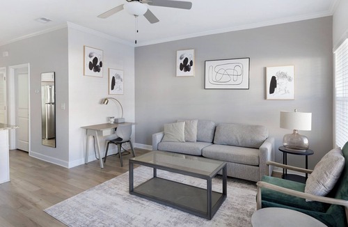 Huntsville Apartment | Landing Apartments at Oak Grove Dairy