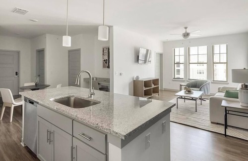 Sand Ridge Apartment | Landing at Estelle - 2 Bedrooms in West Homewood/Edgemont Park