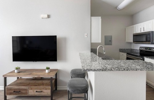 Murfreesboro Apartment | Landing | Modern 1BD, Clubhouse, Gym