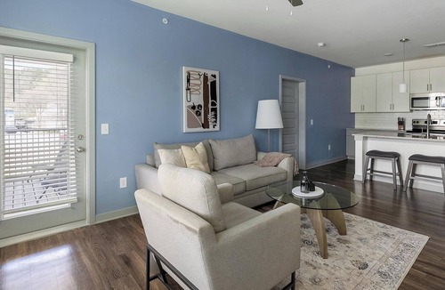 Sand Ridge Apartment | Landing | Modern 2BD, Gym, Pool