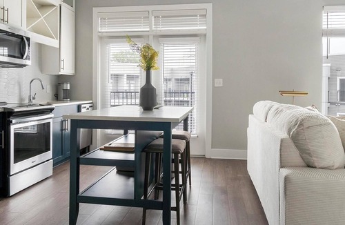 North Decatur Apartment | Landing | Spectacular 1BD, Courtyard, Clubhouse
