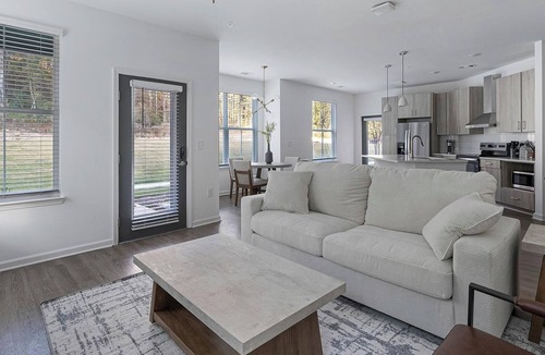 Sand Ridge Apartment | Landing | Spectacular 2BD, Clubhouse, Gym