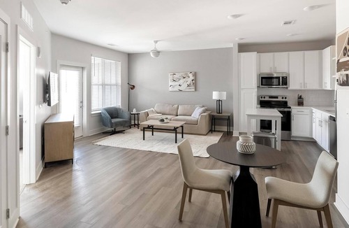 Belle Mina Apartment | Landing | Spectacular 1BD, Clubhouse, Courtyard