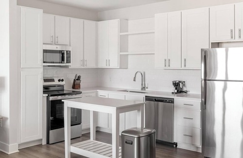 Belle Mina Apartment | Landing | Spectacular 1BD, Clubhouse, Courtyard