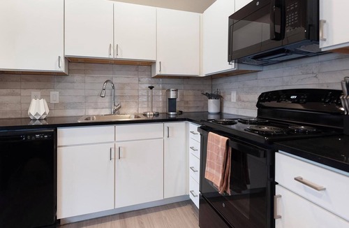 Pinch District Apartment | Landing | Stylish 1BD, Rooftop Lounge, Yoga Studio
