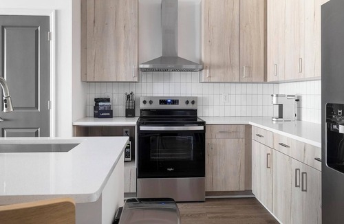 Sand Ridge Apartment | Landing | Stylish 2BD, Clubhouse, Gym