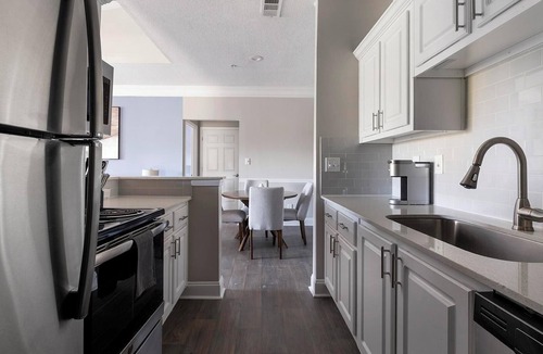 McDonough Apartment | Landing | Stylish 2BD, Gym, Yoga Studio