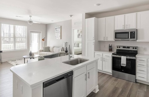 Belle Mina Apartment | Landing | Stylish 2BD, Clubhouse, Courtyard