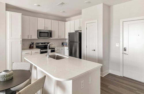Belle Mina Apartment | Landing | Stylish 2BD, Clubhouse, Courtyard