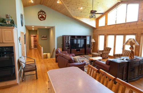 Bellaire House | Large family home, perfect for extended family gatherings