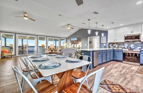Southpointe House | Lazy Pelican Steps to the Sand, Gulf-Front Views | Sleeps 12