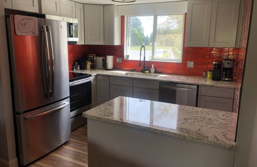 Cedar House | Leelanau County, 4-brm 4-bath. Air, Heated Pool, 5 mls to Lk Michigan Beach