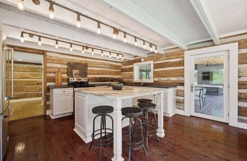 Franklin Cabin | Leipers Rustic Chic Historic Franklin Retreat in heart of Leipers Fork