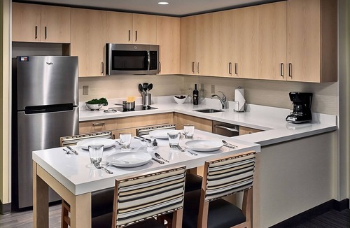 Gwinnett Place Hotel | Look No More! 3 Pet-friendly units awaits! Close to McDaniel Farm Park