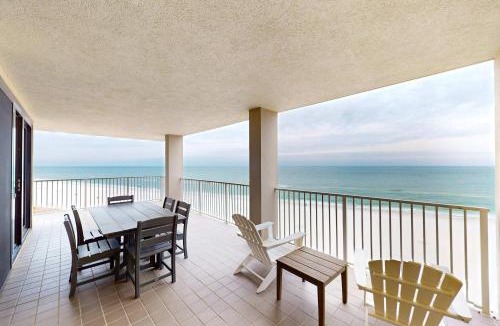 Orange Beach House | Lovely resort condo with spectacular Gulf views pool & tennis
