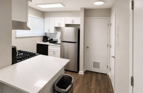 Shannon Villa | Luna Loft Hoover | Modern 2 Bedroom Stay