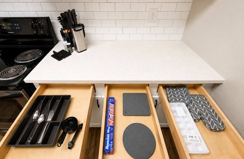 Shannon Villa | Luna Loft Hoover | Modern 2 Bedroom Stay