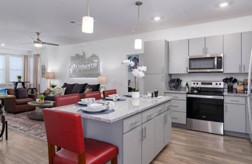 Pelham Apartment | Lux 2 BR with private 2 bath Mins to Oak Mtn St Park)